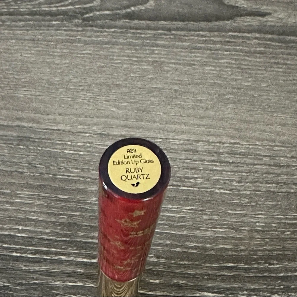 Estée Lauder Lip Gloss Ruby Quartz Red Limited Edition